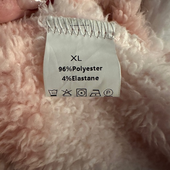 Fleece pink plaid jacket - Picture 3 of 3